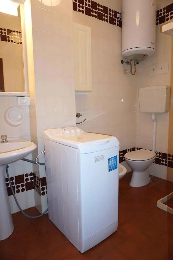 Apartments In Porto Santa Margherita 24778 0*, פורטו סנטה מרגריטה די קאורלה איטליה