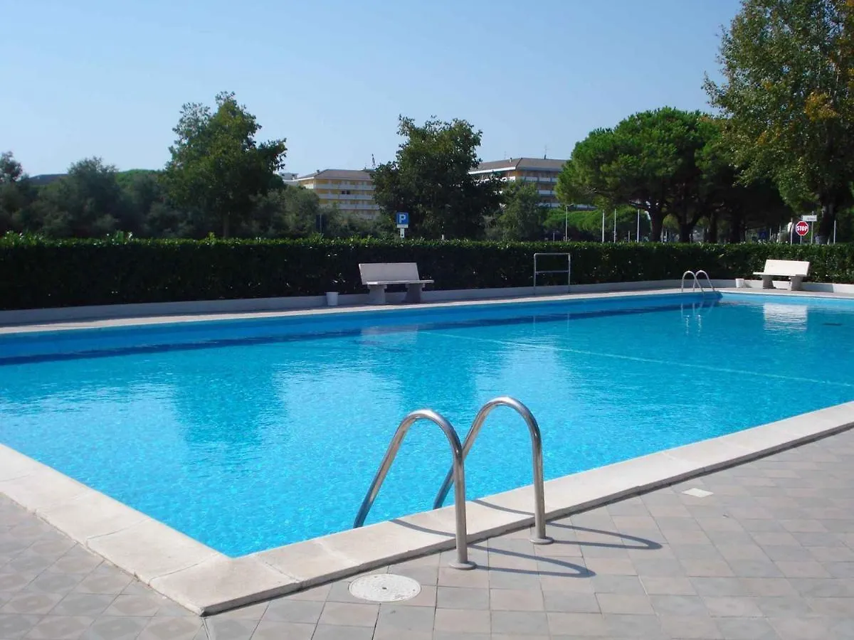 Apartments In Porto Santa Margherita 24778